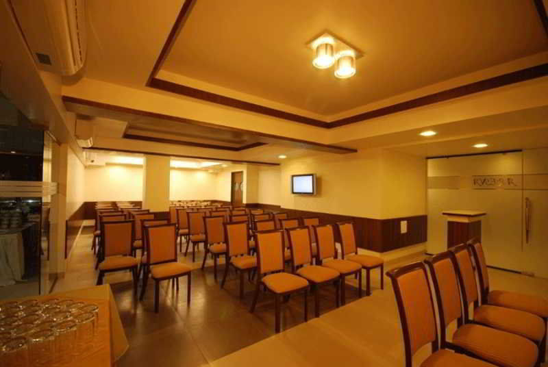 Hotel Sadanand Regency Pimpri-Chinchwad Eksteriør bilde