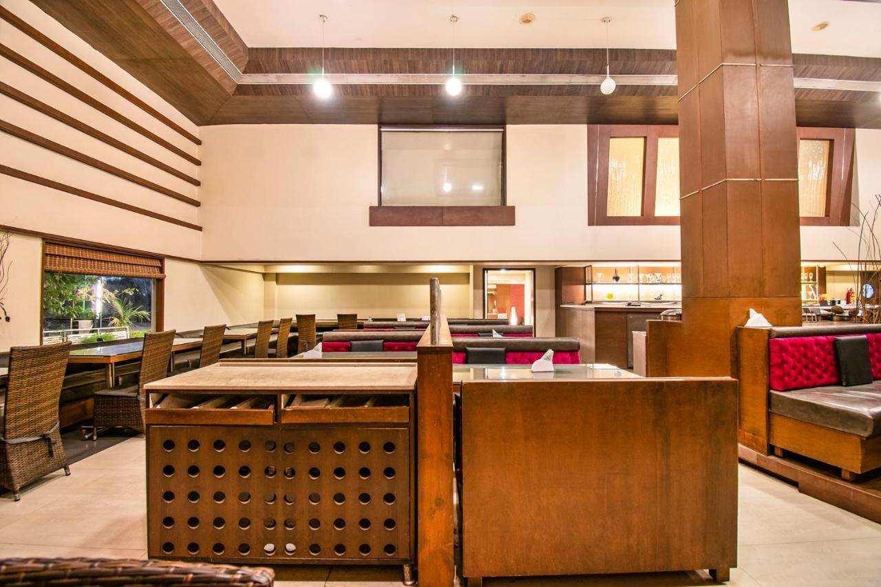 Hotel Sadanand Regency Pimpri-Chinchwad Eksteriør bilde